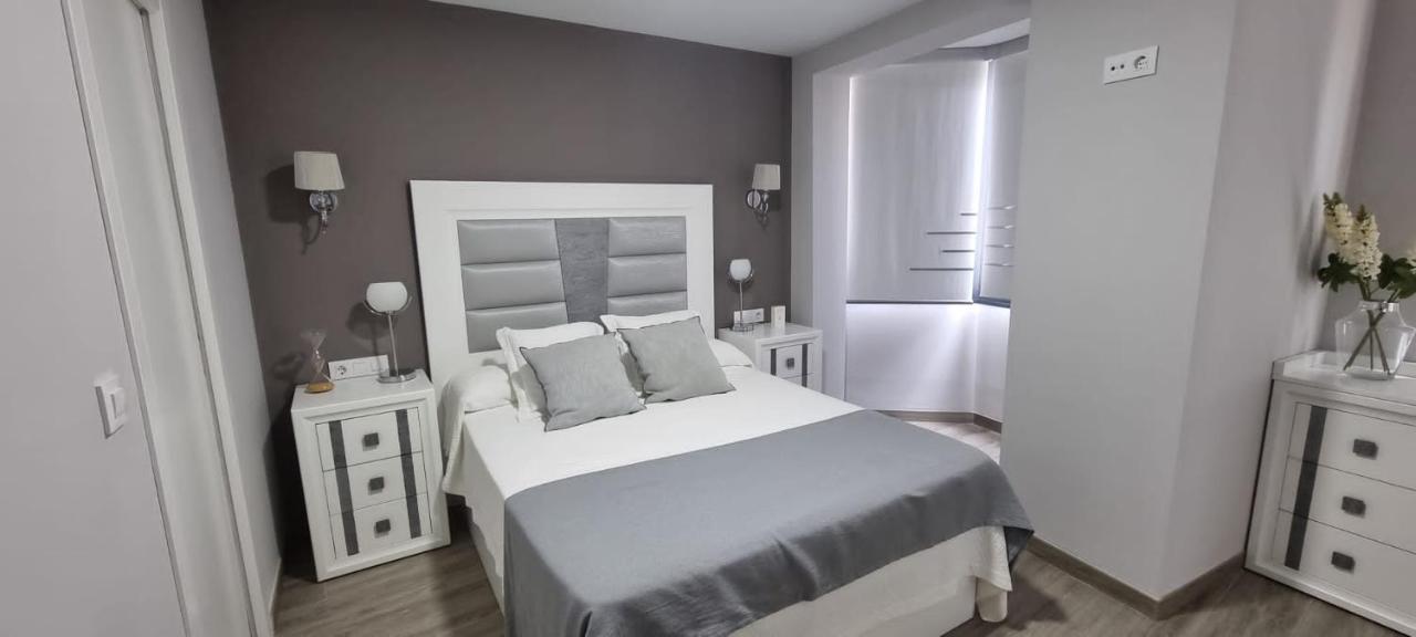 Virrey Del Pino - Apartamento En Баэна Экстерьер фото