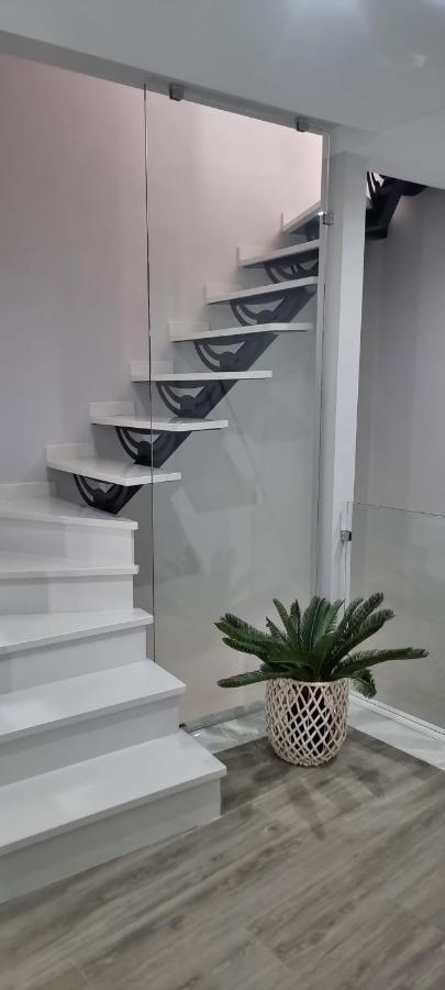 Virrey Del Pino - Apartamento En Баэна Экстерьер фото